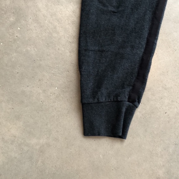 Theory joggers size small made in Peru - Picture 7 of 11